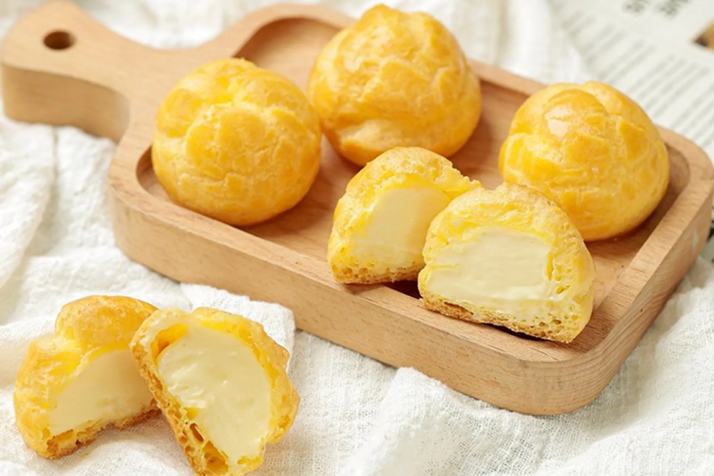 Banh su kem vang uom nhan kem beo ngay la mot trong cac loai ngot banh de lam tai nha duoc nhieu nguoi yeu thich
